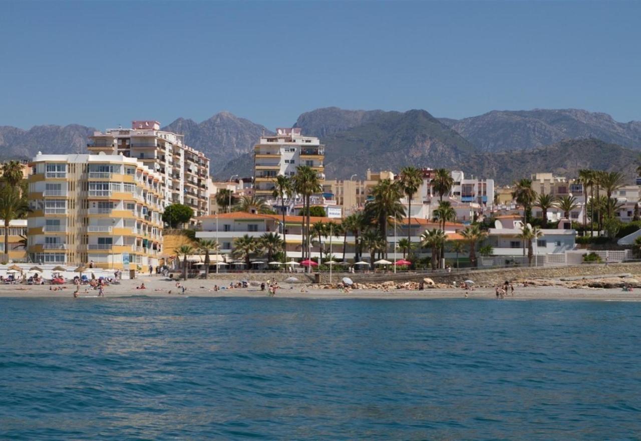 Super Front Line Modern New Apartm Nerja Eksteriør bilde