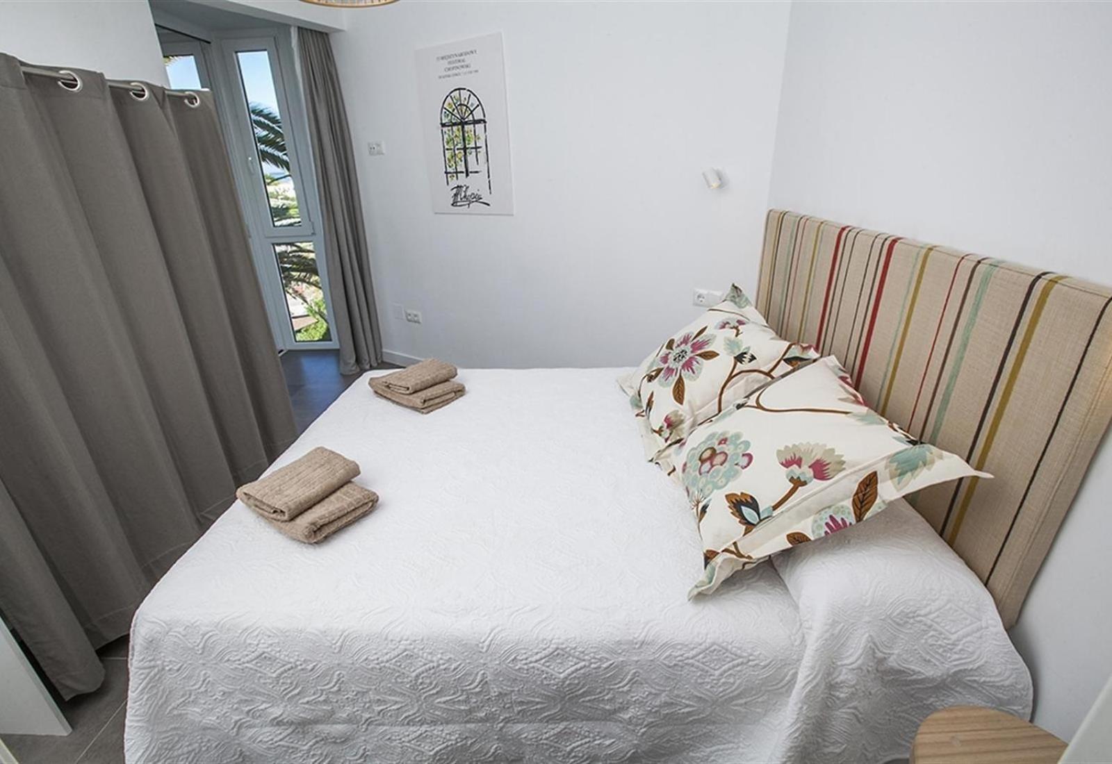 Super Front Line Modern New Apartm Nerja Eksteriør bilde